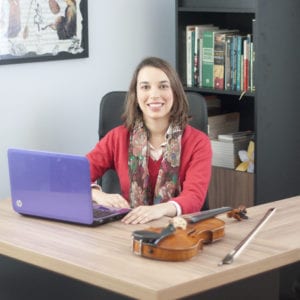Amanda da Silva Cantador Coimbra Diretora e Coordenadora Pedagógica