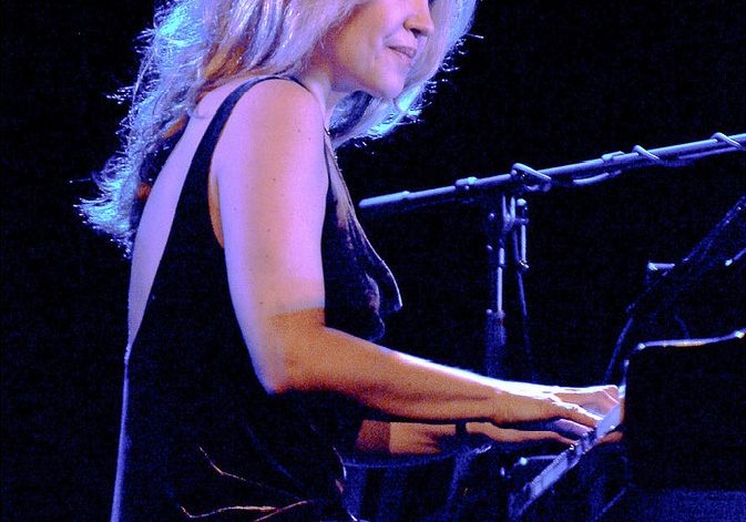 https://www.ritmoesom.com/eliane-elias-pianista-compositora-e-cantora-brasileira/